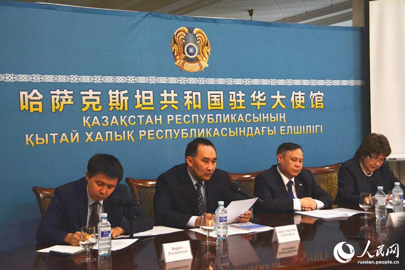 Казахстан упрощает визовые процедуры для туристических групп из Китая