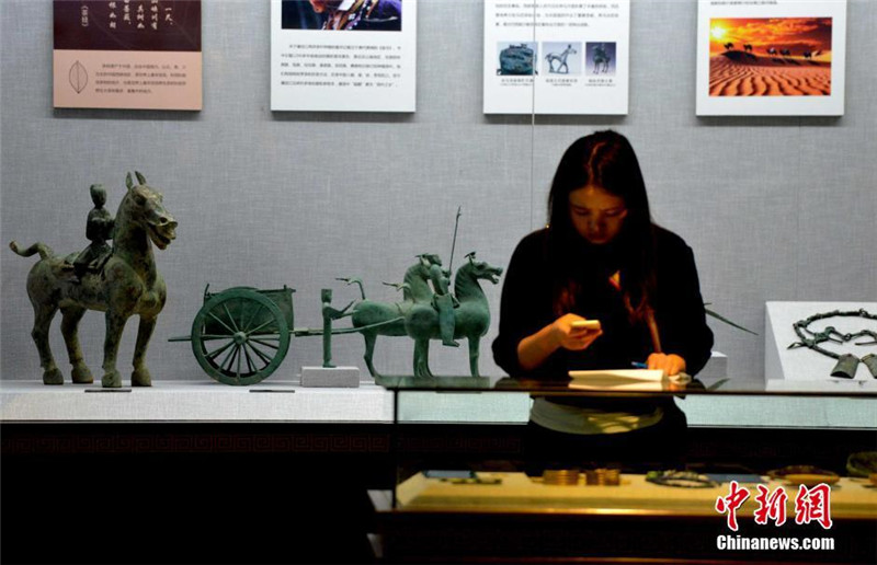 В Лхасе открылась выставка "Древний юго-западний чайный путь"