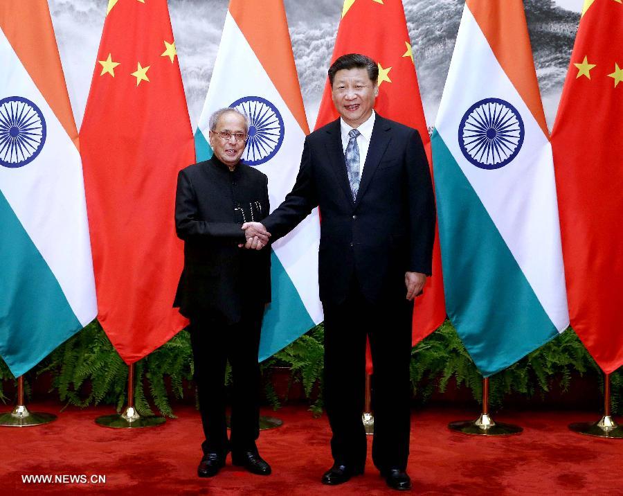 Си Цзиньпин провел переговоры с президентом Индии