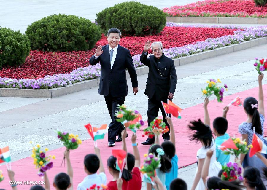 Си Цзиньпин провел переговоры с президентом Индии