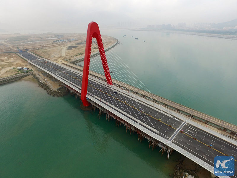В провинции Фуцзянь открылось движение по мосту, связывающему остров Шуанъюйдао с материком