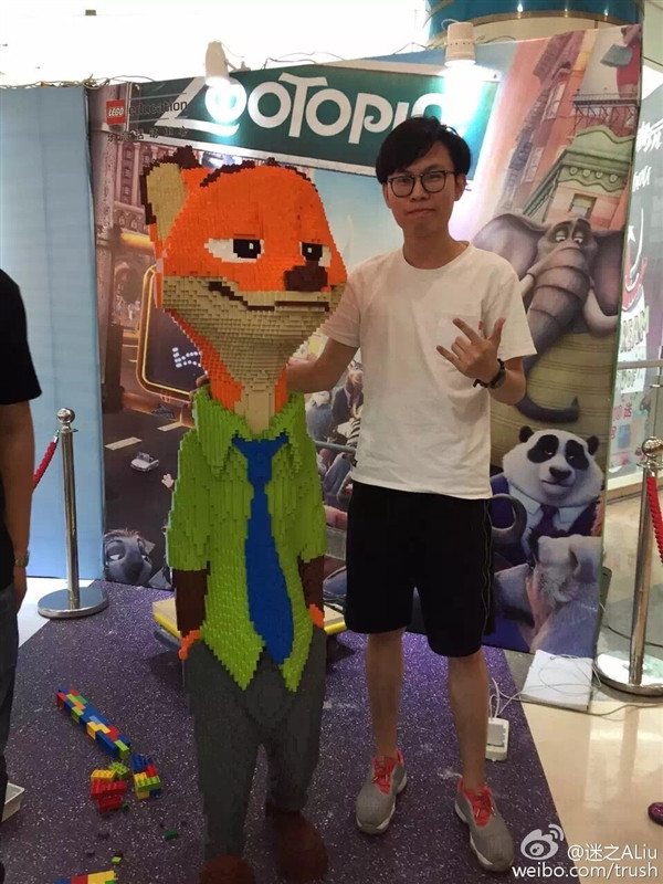 Ребенок сломал LEGO-статую лиса из «Зверополиса» за 15 тыс. долларов