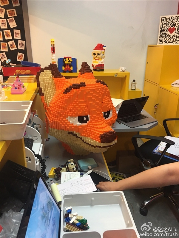 Ребенок сломал LEGO-статую лиса из «Зверополиса» за 15 тыс. долларов