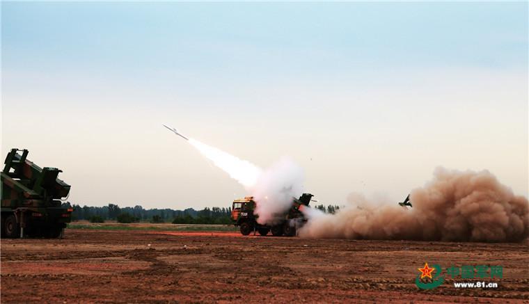 Полк ПВО восточной боевой зоны НОАК запустил ракету HQ-6D