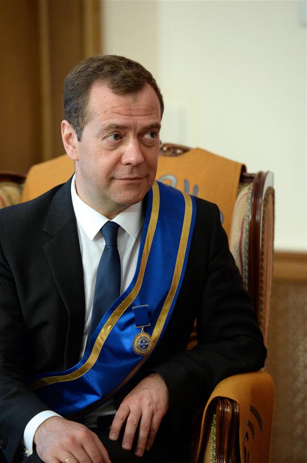 Премьер-министр России Д. Медведев находится с официальным визитом в Кыргызстане