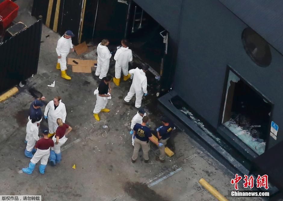 В результате стрельбы в ночном клубе в Орландо погибли 50 человек, 53 ранены