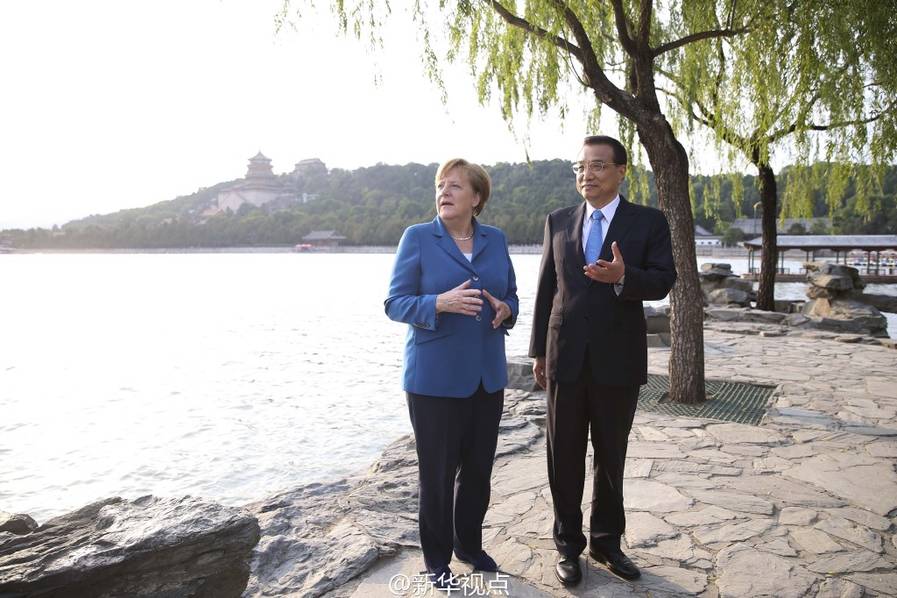 Китай полностью уверен в будущем двусторонних отношений и сотрудничества с Германией -- Ли Кэцян