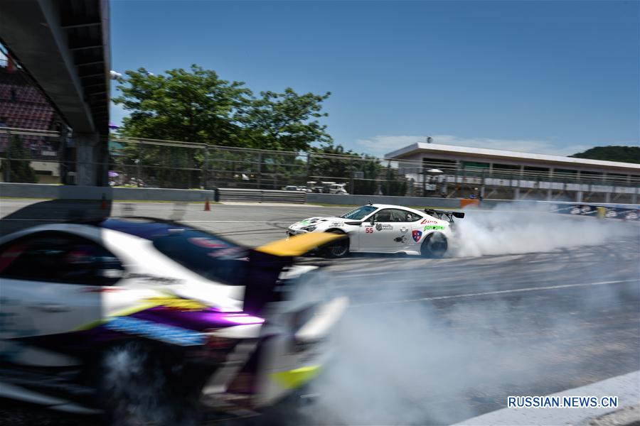 Автоспорт -- Дрифтинг: Чжухайский этап серии Red Bull Drift Battle