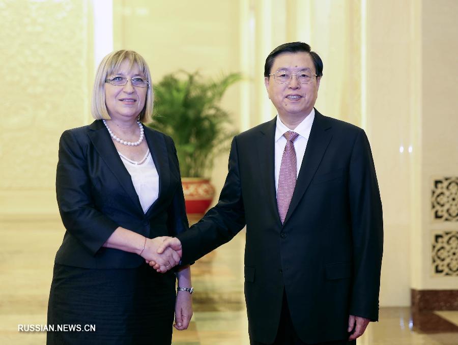 Чжан Дэцзян провел переговоры с председателем Народного собрания Болгарии Ц.Цачевой