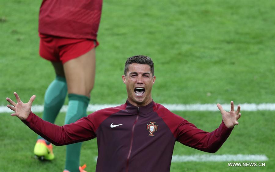Сборная Португалии впервые выиграла ЧЕ по футболу