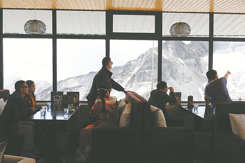 Самая неприступная кофейня в мире: на высоте 4860 м над уровнем моря