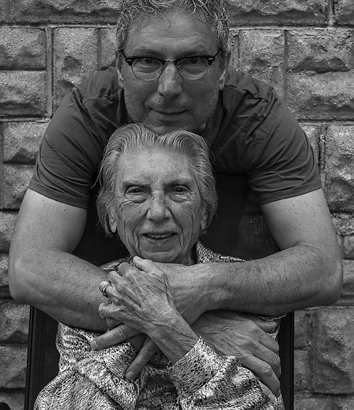 Сын вернул 91-летнюю мать к жизни, предложив ей стать героиней фотосессии