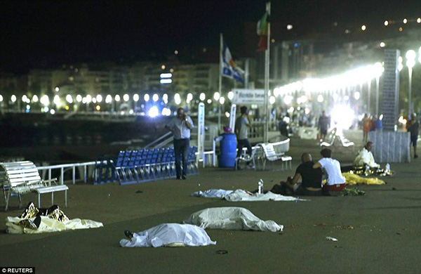 Число жертв нападения в Ницце возросло до 75 -- СМИ