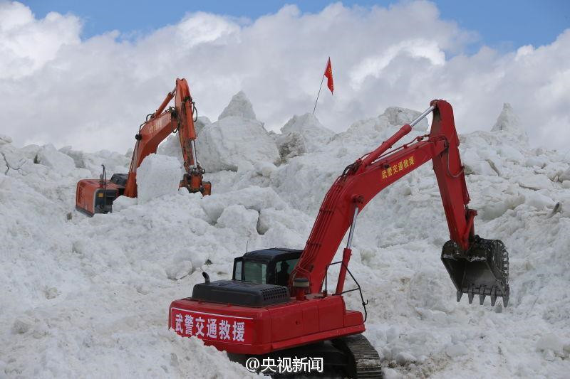 9 человек  пропали без вести в результате снежной лавины  в Тибете