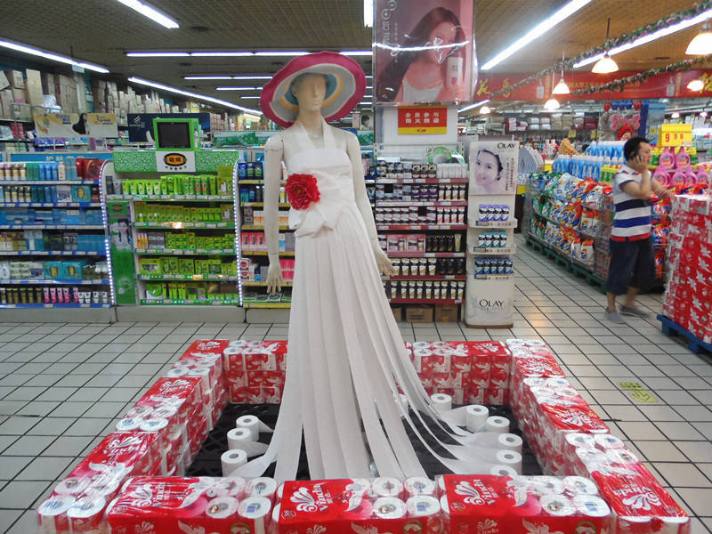 "Тайные художники-оформители" в китайских супермаркетах
