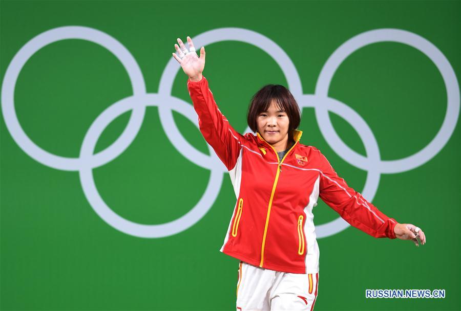 Сян Яньмэй завоевала олимпийское золото в соревнованиях по тяжелой атлетике в весовой категории до 69 кг