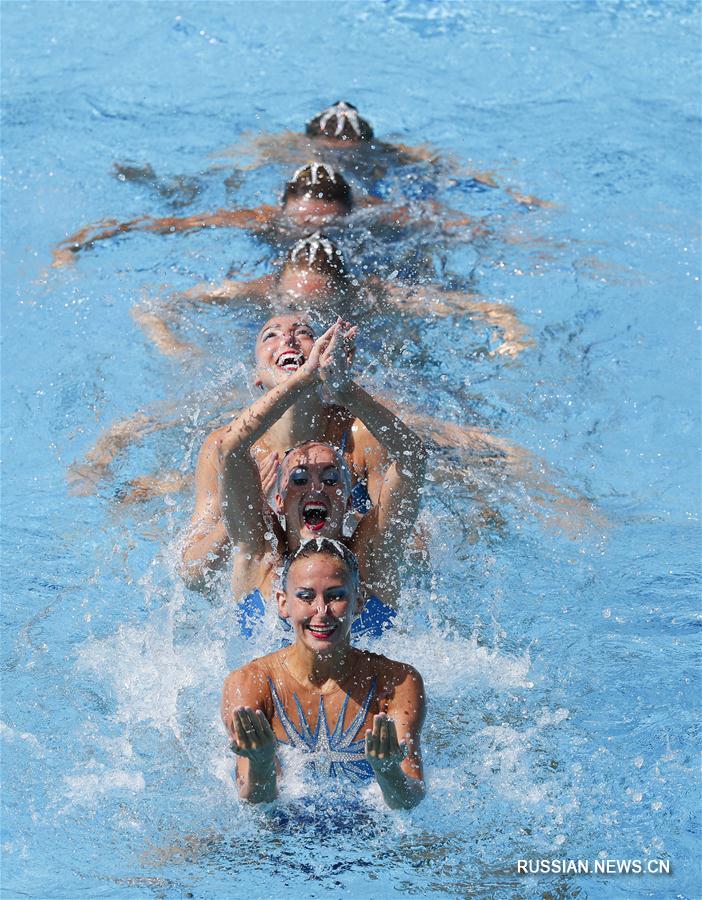 Россиянки завоевали олимпийское золото на соревнованиях групп по синхронному плаванию