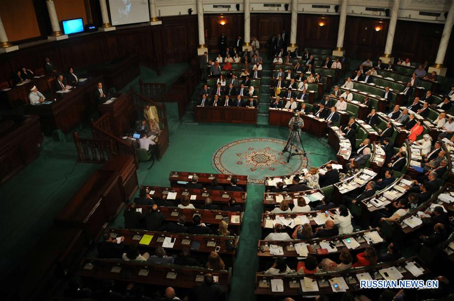 Парламент Туниса утвердил состав правительства национального единства