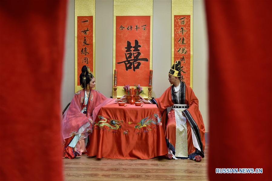 Выставка китайской традиционной свадебной церемонии в Фучжоу