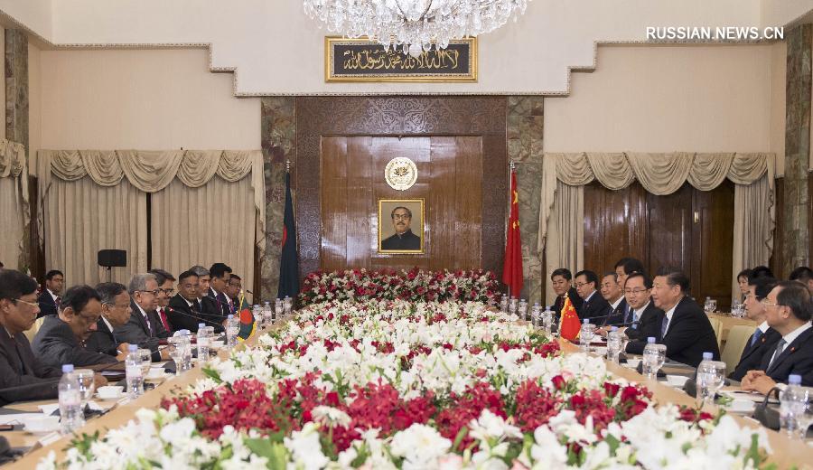 Си Цзиньпин встретился с президентом Бангладеш А.Хамидом