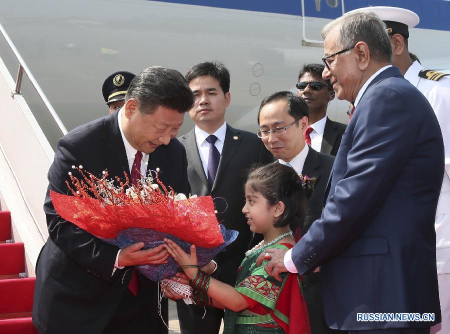 Си Цзиньпин прибыл в Бангладеш с государственным визитом
