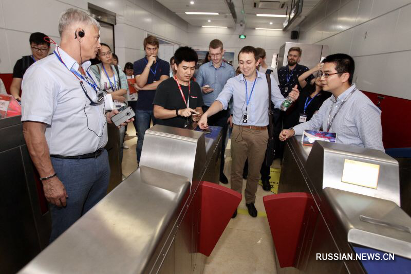 Китайско-российская совместная группа корреспондентов посетили предприятия в сфере научно-технического творчества в Гуанчжоу