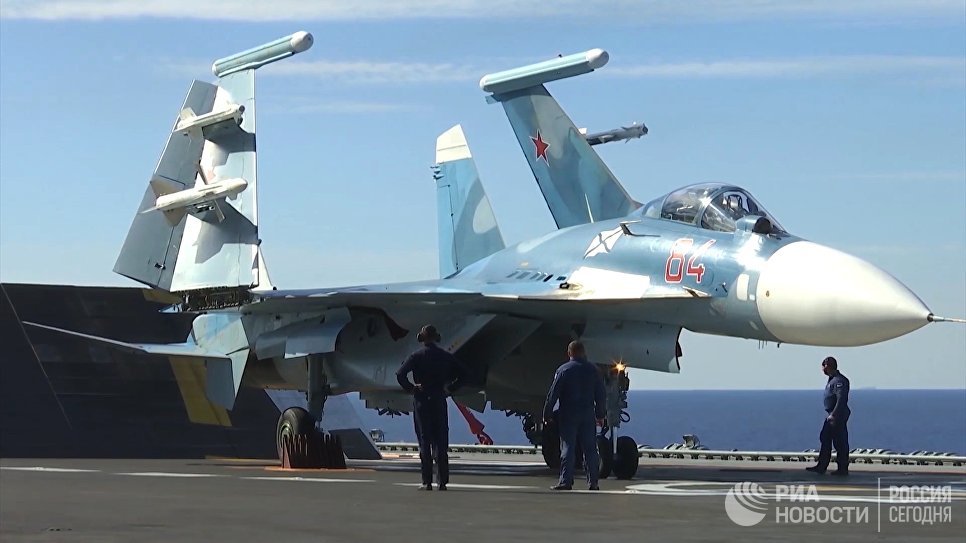 Минобороны опубликовало видео вылетов авиации с "Адмирала Кузнецова", участвующего в боевых действиях в Сирии