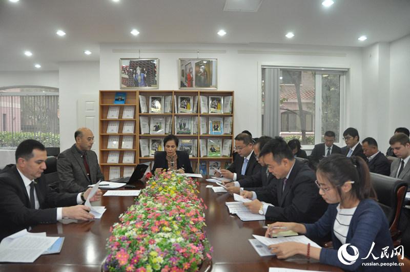 Туркменистан и Китай будут укреплять сотрудничество в области транспорта