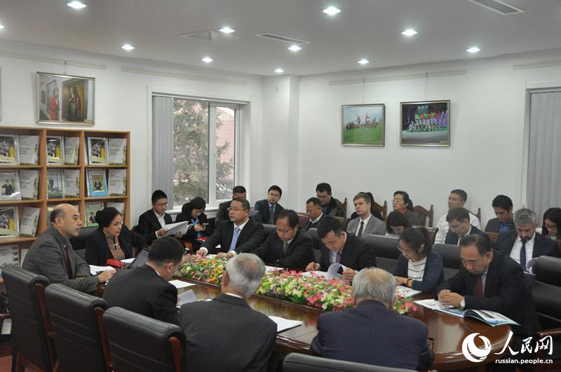 Туркменистан и Китай будут укреплять сотрудничество в области транспорта