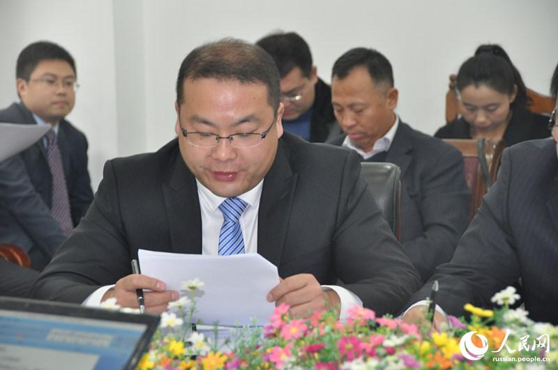 Директор Департамента снабжения поставок ляньюньганской компании «Jiangsu Fangyang Logistics Co Ltd» Ван Чжуань