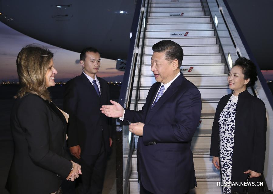 Си Цзиньпин прибыл в Лиму для участия в 24-й неформальной встрече руководителей АТЭС и государственного визита