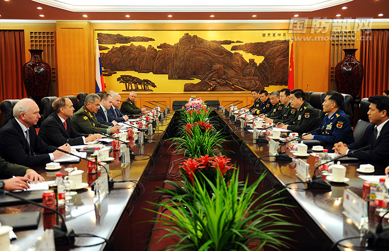 В Пекине состоялись переговоры между министрами обороны Китая и России