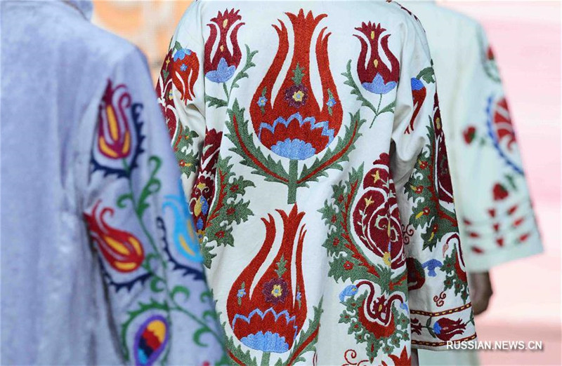 Показы новых коллекций на Ташкентской неделе моды