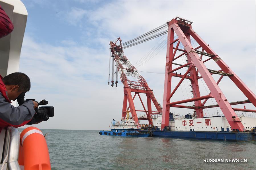 На юге Китая началось строительство транспортного коридора через море, который соединит города Шэньчжэнь и Чжуншань