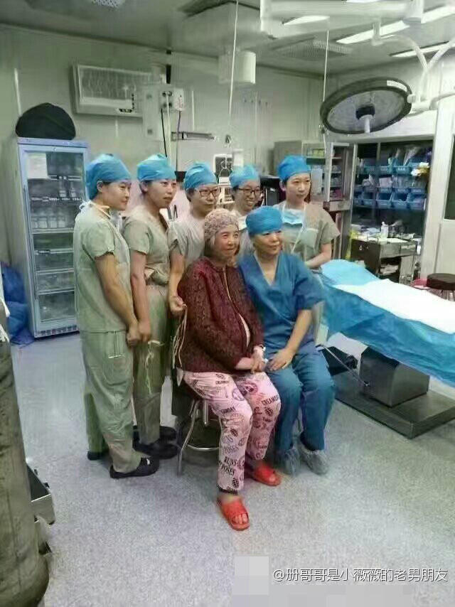64-летняя китаянка родила ребенка
