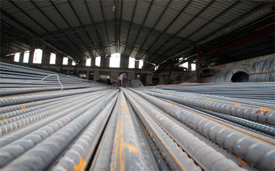 Министерство коммерции КНР: Почти половина торговых трений Китая в прошлом году была связана со сталелитейной отраслью