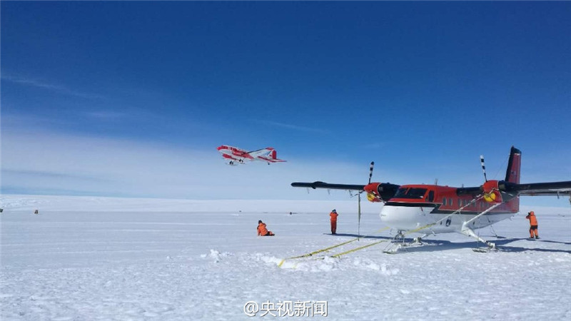 Китайский самолет впервые приземлился в самом высоком месте Антарктики