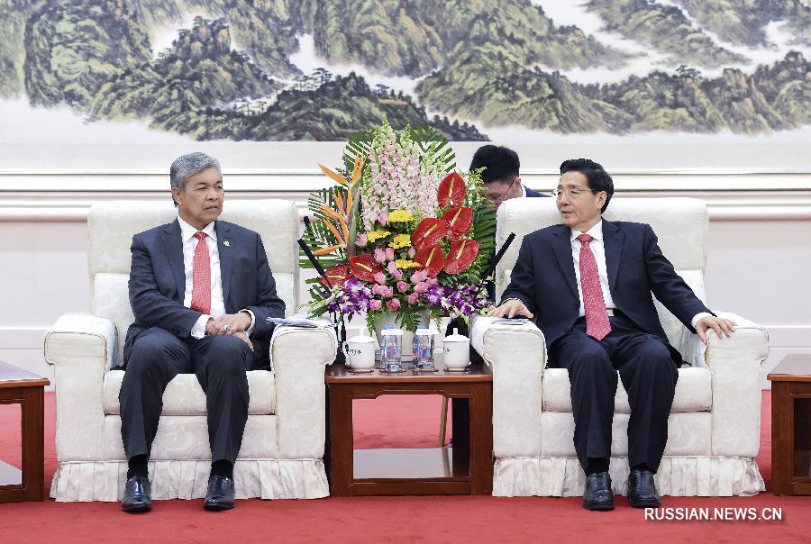 Го Шэнкунь встретился с вице-премьером Малайзии, министром внутренних дел А. З. Хамиди