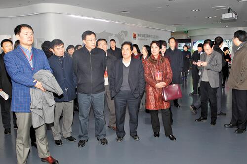 Депутаты ВСНП провинции Шэньси посетили Зону освоения новых высоких технологий Сианя