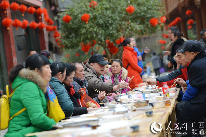 Народность Дун встретила Новую Весну в Гуанси-Чжуанском автономном районе