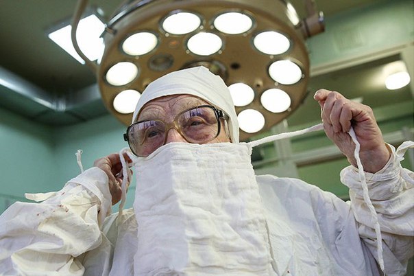 89-летний хирург Алла Ильинична Левушкина