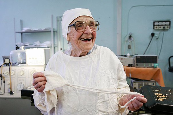 89-летний хирург Алла Ильинична Левушкина