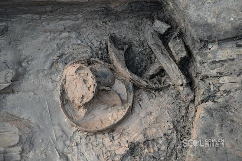 В Чэнду обнаружно 60 могил эпохи Воюющих царств