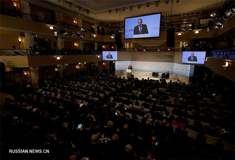 Министр иностранных дел РФ Сергей Лавров призвал к созданию "постзападного" мирового порядка
