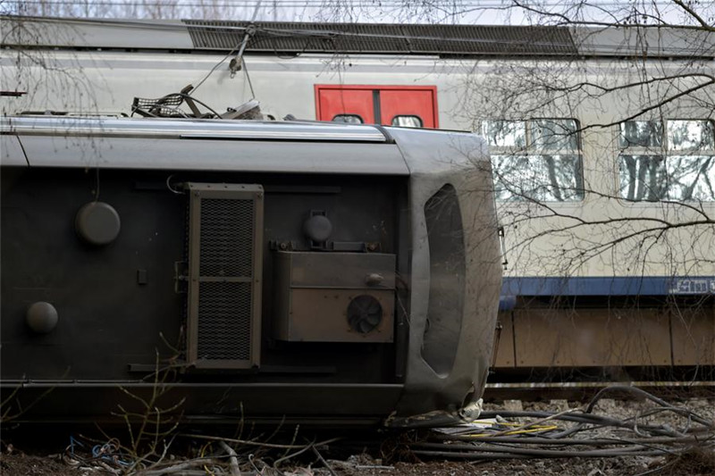 Двое граждан Китая пострадали в результате схода с рельсов поезда в Бельгии