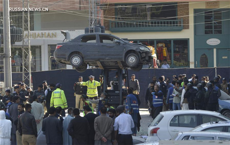 Восемь человек погибли, еще 21 ранен при взрыве на востоке Пакистана