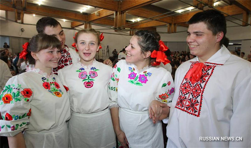 Конкурс исполнителей белорусских народных танцев "Метелица" в Минске