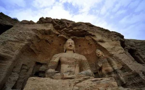 В Китае воссоздана статуя Будды 1600-летней давности