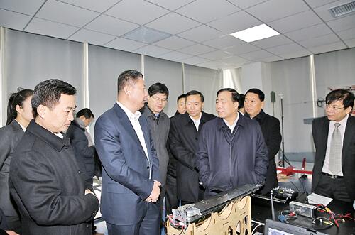 Заместитель губернатора провинции Шэньси проинспектировал ситуацию с развитием индустрии БПЛА