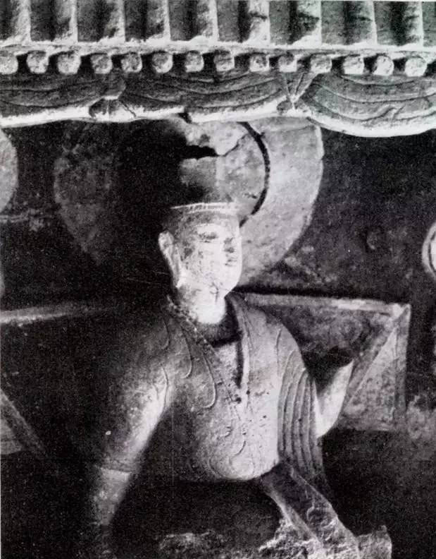 Похищенная китайская скульптура из пещер Юньган выставлена в Нью-Йорке